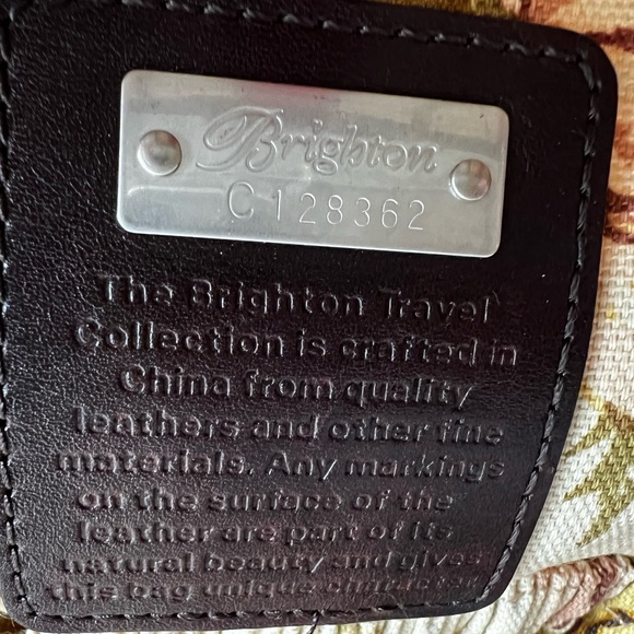 Brighton Weekend Travel Cosmetic Case - Picture 11 of 11